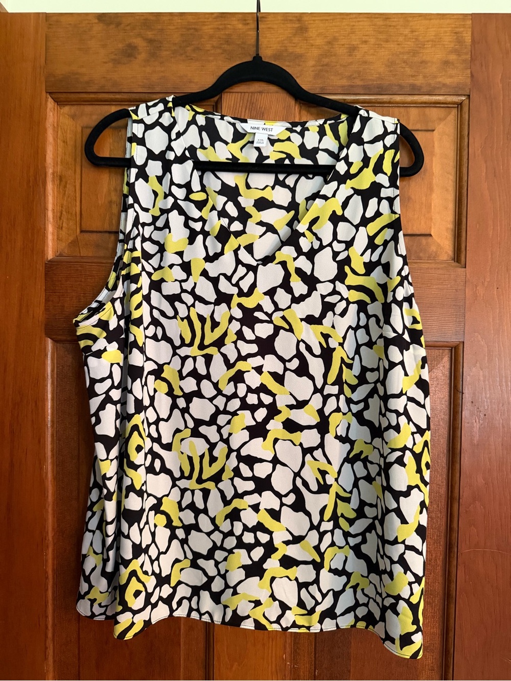 Nine West Womens XXL Black White Yellow Abstract Print Sleeveless Blouse